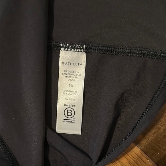 Athleta Ultimate Train Tank - Black - Picture 5 of 9